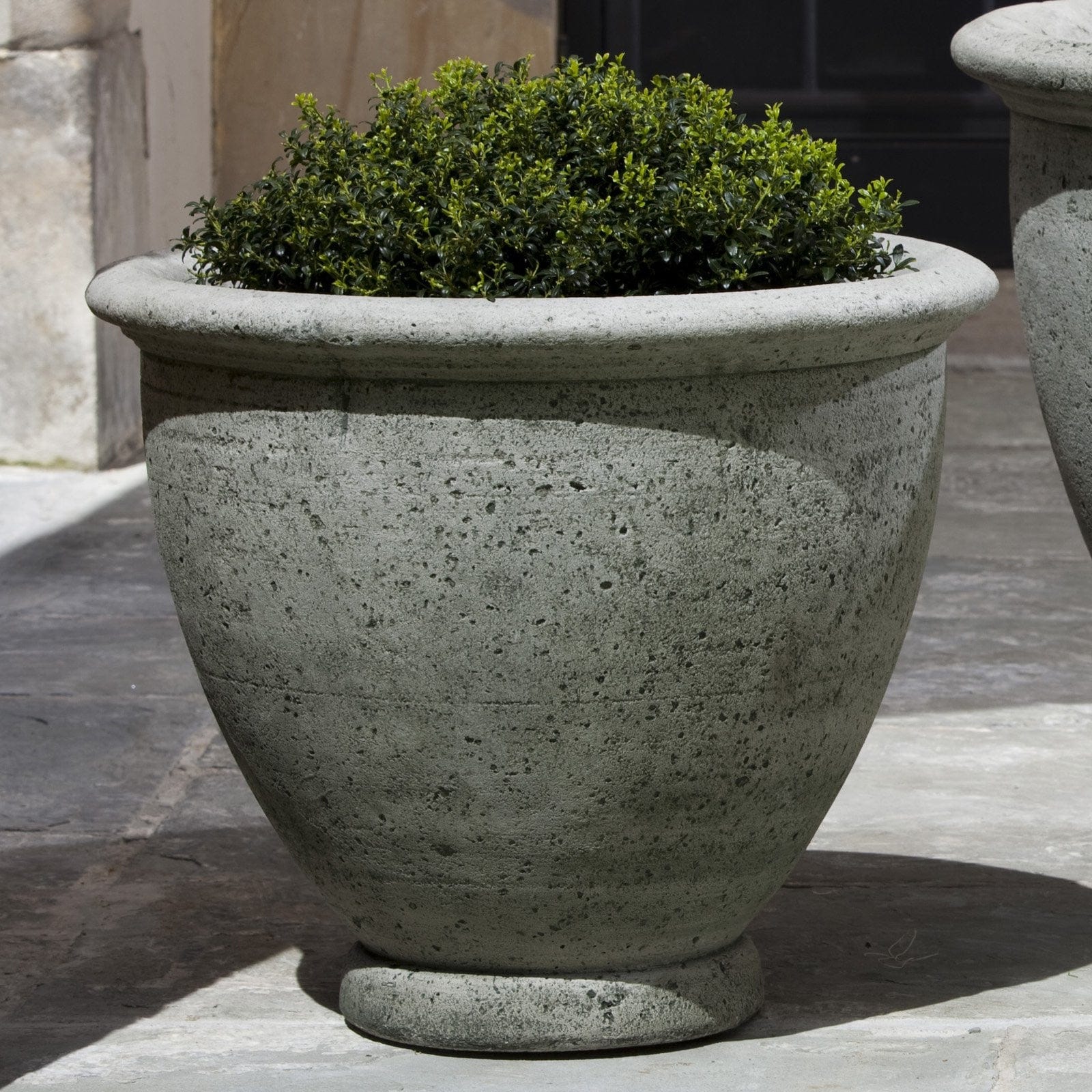 Berkeley Medium Garden Planter - Planters - Outdoorartpross