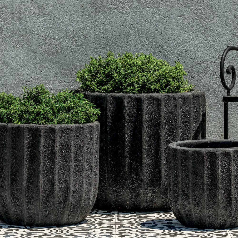 Maris Planter Set of 3 in Volcanic Coral - Outdoorartpross
