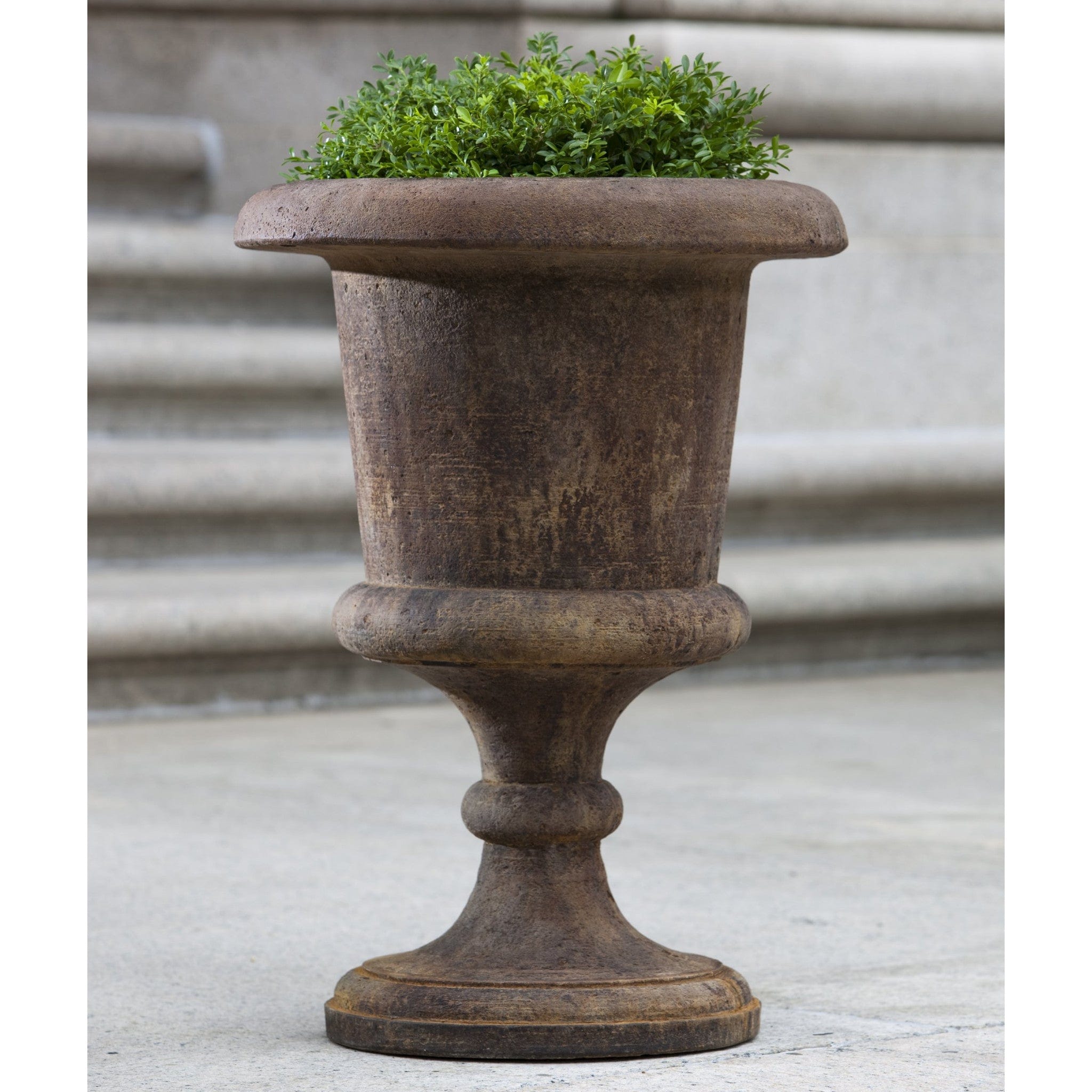 Smithsonian Goblet Urn Garden Planter - Outdoorartpross
