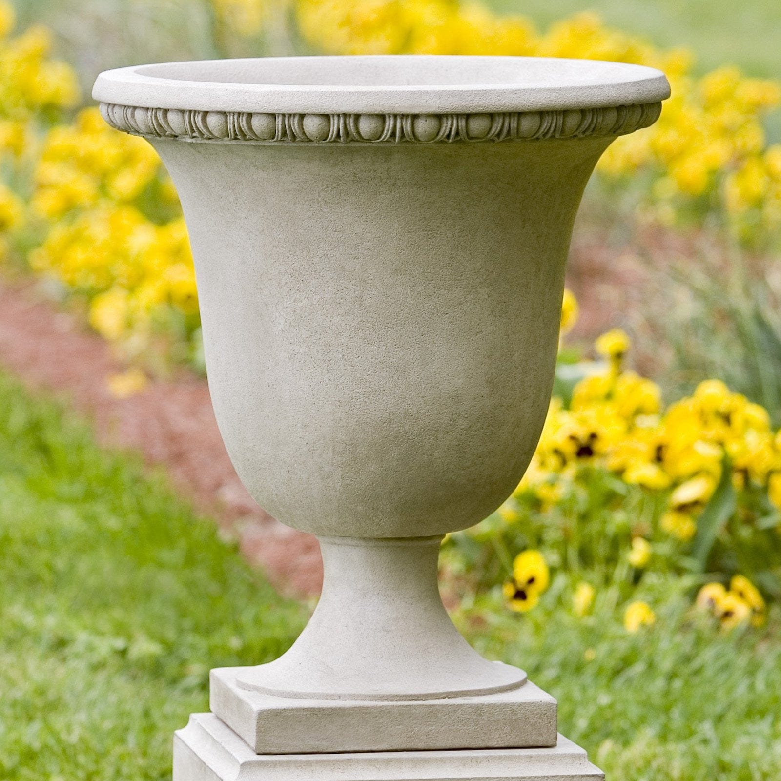 Williamsburg Egg & Dart Urn Garden Planter - Outdoorartpross