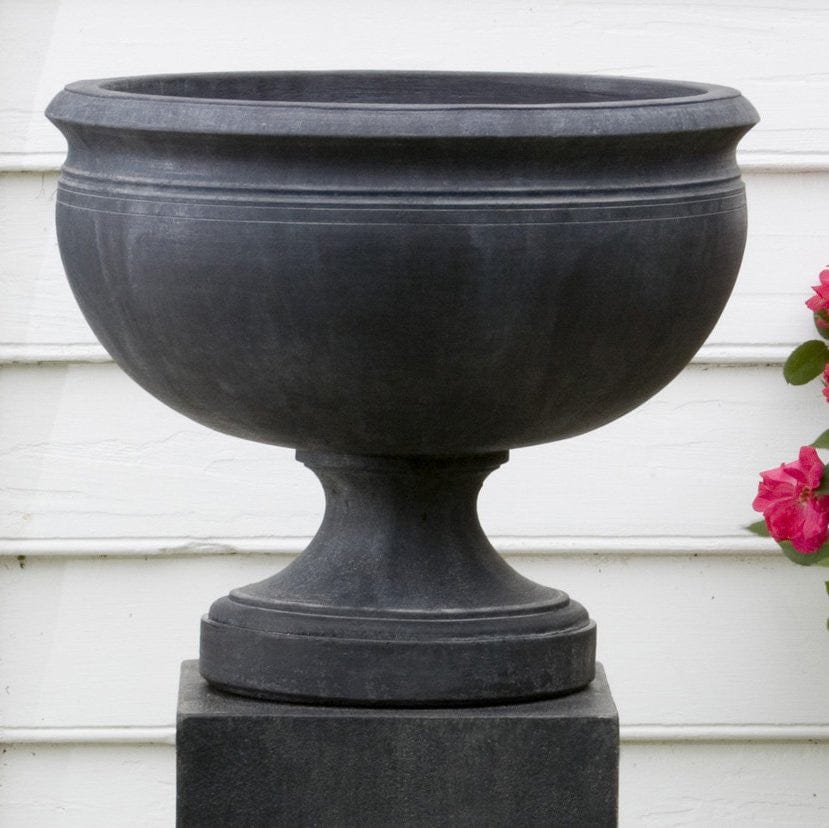 Williamsburg Plantation Urn Garden Planter - Outdoorartpross